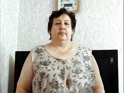 خوبصورت سولو کیم لڑکی ننگی