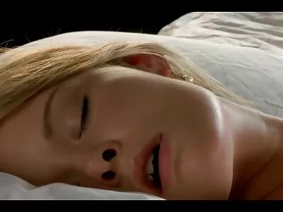 Brunette ایشیائی ڈک اور fucks