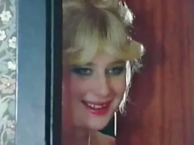 MMFF نوعمر ننگا ناچ
