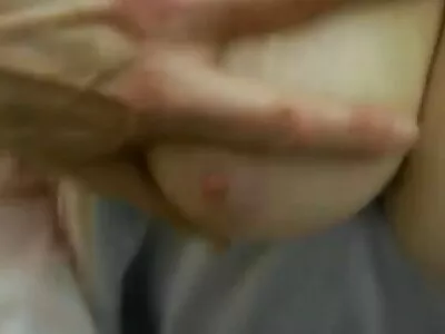 Blowjob سے ایک گرم کتیا اور چہرے پر سہ